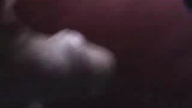 Porno gratuit sans inscription  Femme video x extrait au travail, femme au lit avec de jeunes hommes