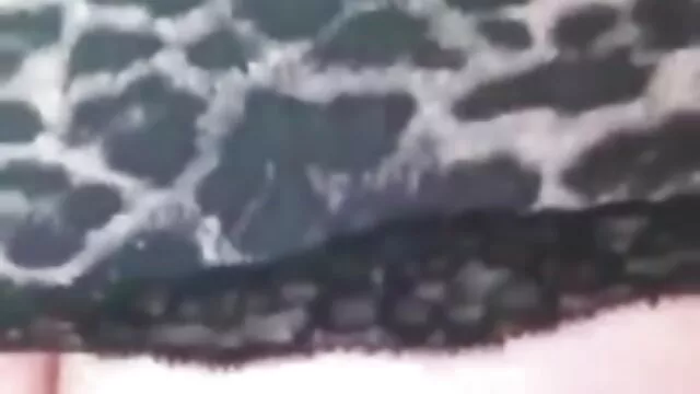 Porno gratuit sans inscription  Fille avec Bongacams doigter voir video porno en streaming sa chatte juteuse sur onebcam