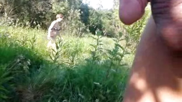 Porno gratuit sans inscription  Marchait pieds nus à xx video gratuit travers la ville