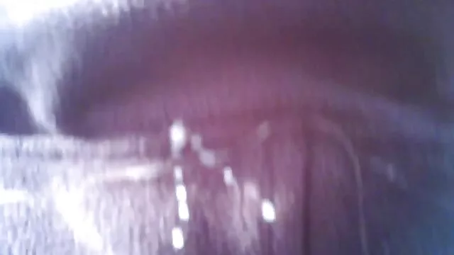 Porno gratuit sans inscription  Plantureuse poussin dans douche jouer video porno japonais gratuit avec vibromasseur