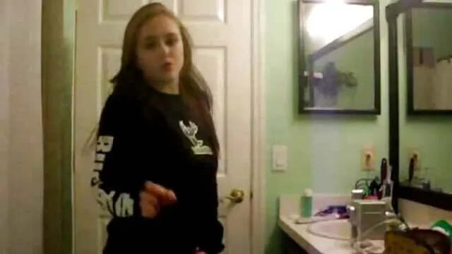 Porno gratuit sans inscription  Anal putain de lentement elle video x en français gratuit est niché dans