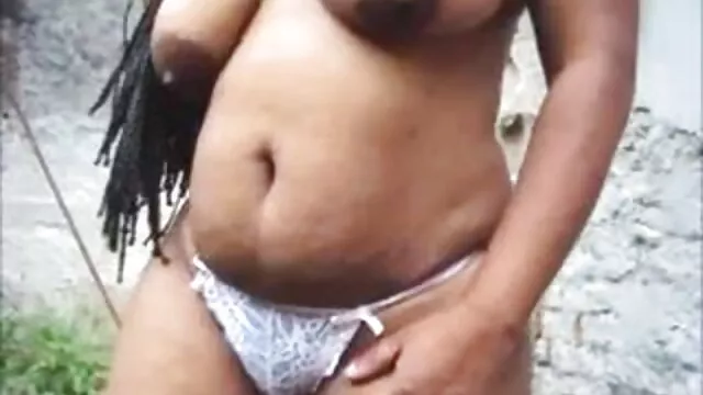 Porno gratuit sans inscription  Lucy est video x gratuit arab venue à l'actrice et lui a donné la vache