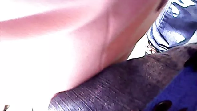 Porno gratuit sans inscription  Dame rouge a montré des collants trou dans vidéo porno télécharger gratuitement un endroit intime