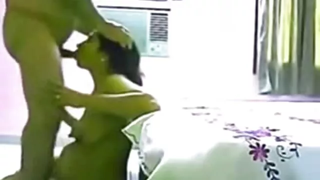 Porno gratuit sans inscription  La commerçante extrait de video x gratuit Alicia Kent n'a pas refusé l'argent et a vu duck