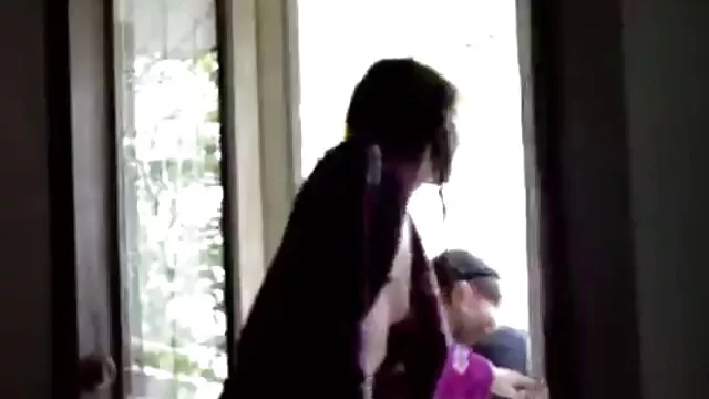 Porno gratuit sans inscription  Faim copine xx vidéo pornographie se leva et a fini dans sa bouche